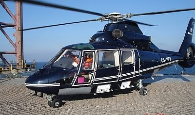 Helicóptero AS365 N1 da HeliPortugal